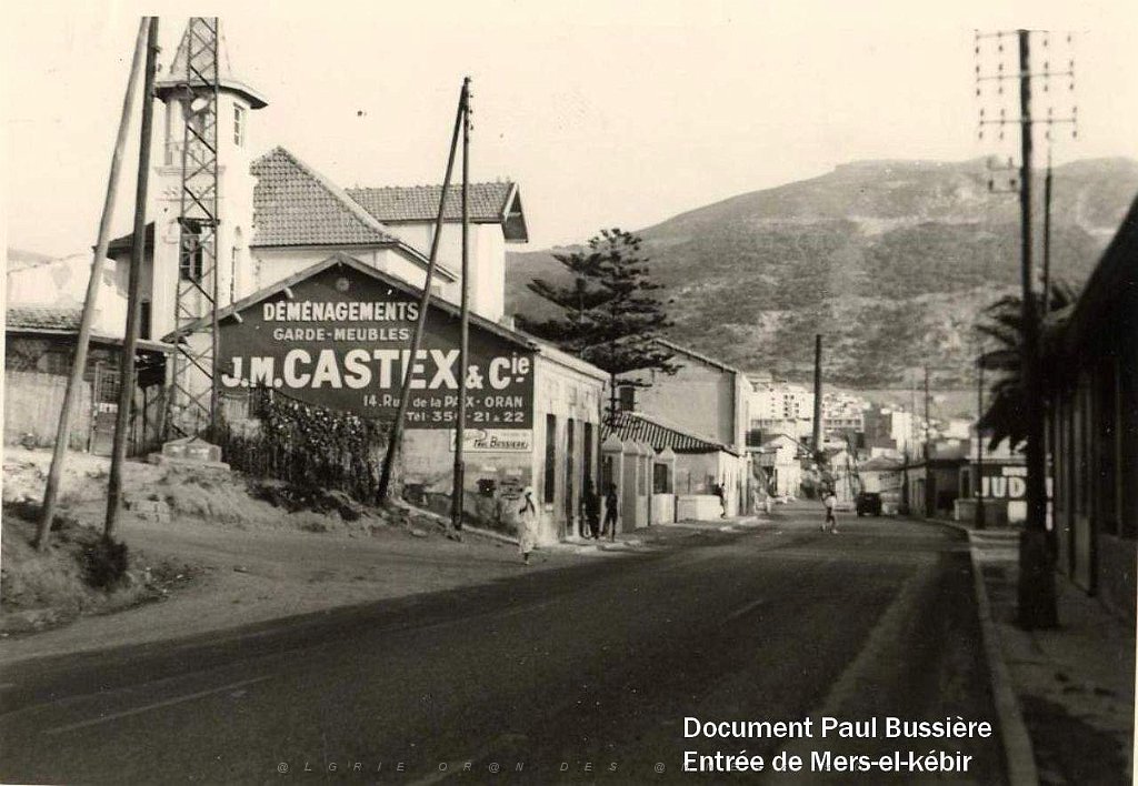Bussiere 066- Panneaux pub.jpg